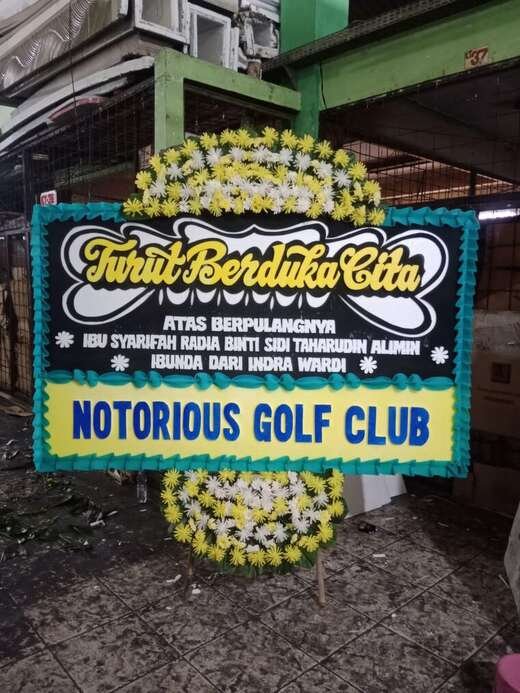 Bunga Papan Duka Cita Toska Kuning — Jambul 1, 1,2 × 2 M Bunga papan duka cita warna toska & kuning, jambul 1 ukuran 1,2 × 2 m — kode EBD-A-04