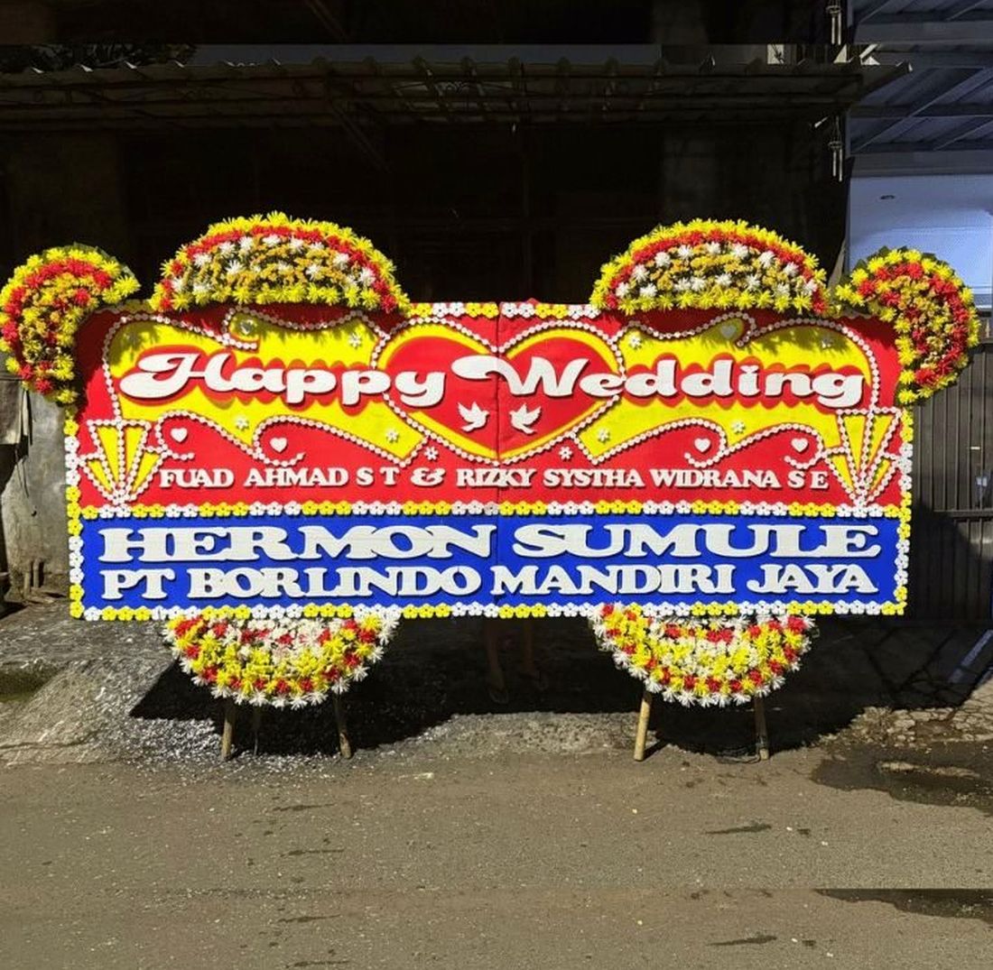 Elite Bloom - Bunga Papan Happy Wedding 2Jt (EBW-F-01) Bunga Papan Happy Wedding 2Jt - ukuran 1.2x4 meter, layanan antar hari ini se-Jabodetabek